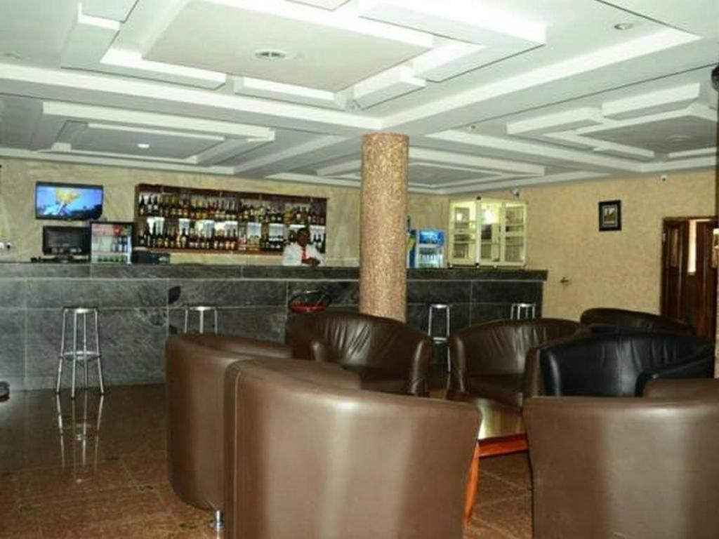 Newton Hotels Limited Owerri Ngoại thất bức ảnh