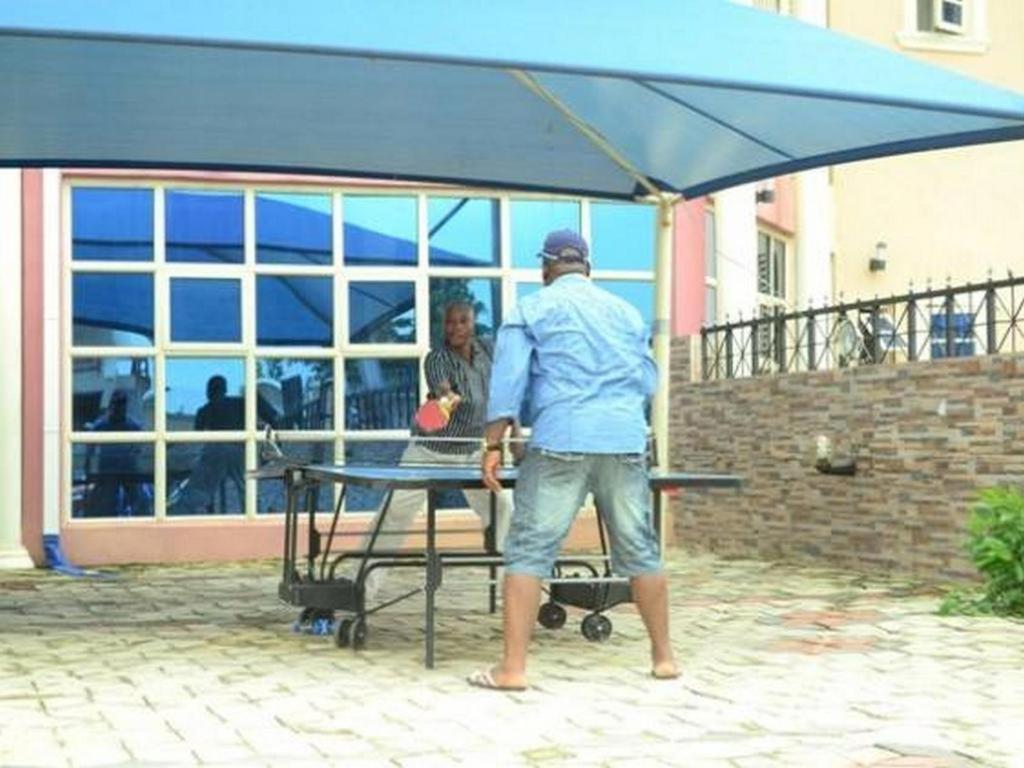 Newton Hotels Limited Owerri Ngoại thất bức ảnh