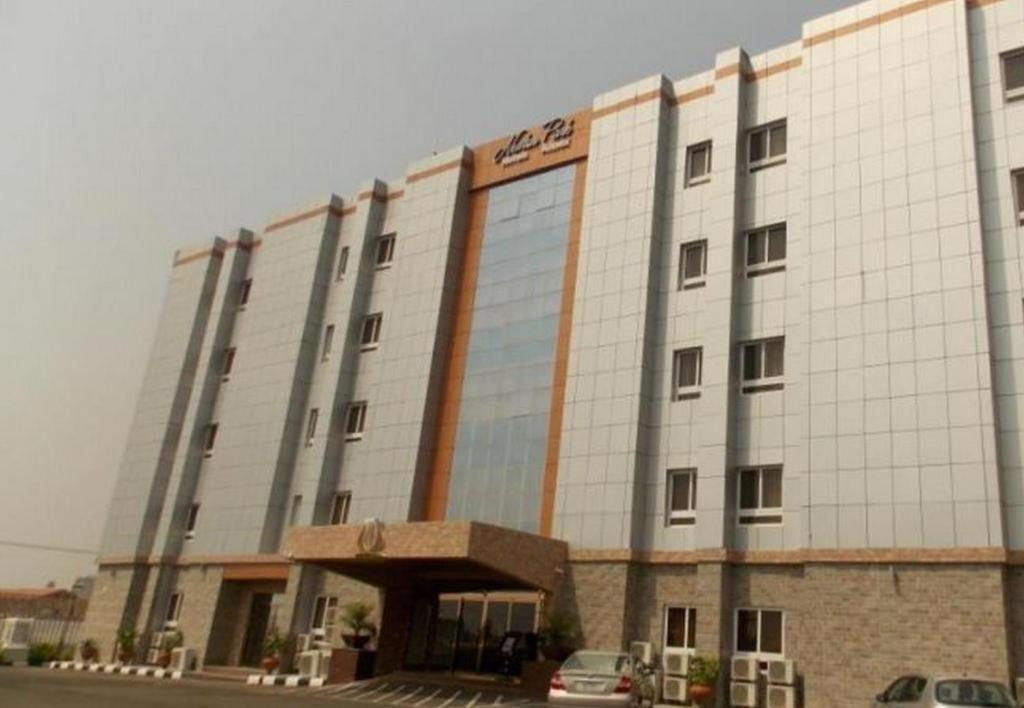 Newton Hotels Limited Owerri Ngoại thất bức ảnh